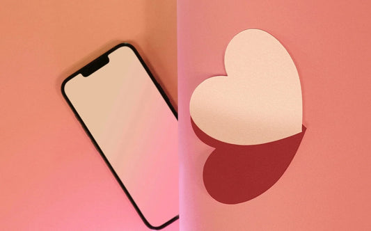 On craque pour ces bijoux pour téléphone en forme de cœur !